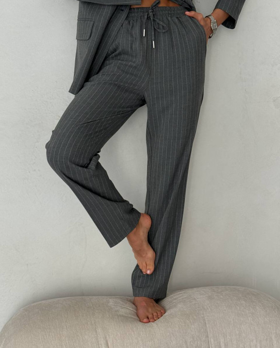 21 Штани на резинці зі шнурком